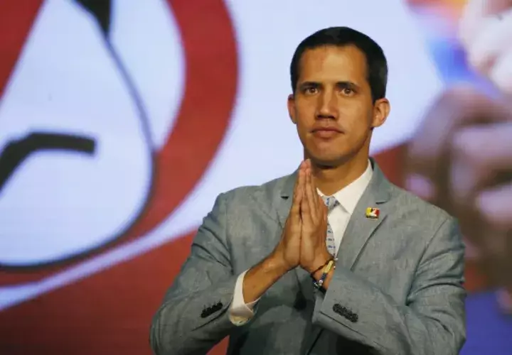 En un acto político celebrado en la Universidad Central de Venezuela, Guaidó anunció la formación del grupo de voluntarios. EFE