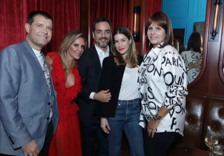 1.  Fabio Andaloro, Jordana Sultán, Héctor Castillo K., Adriana Álvarez y Lorelei de Vidal.
