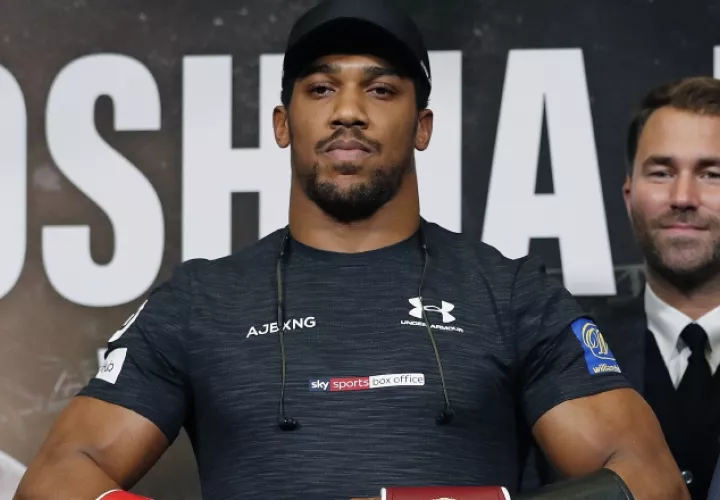 Anthony Joshua >AP