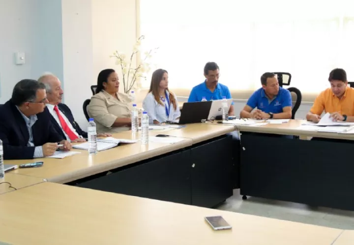 Amado y Pérez durante el encuentro que tuvieron ayer. Cortesía