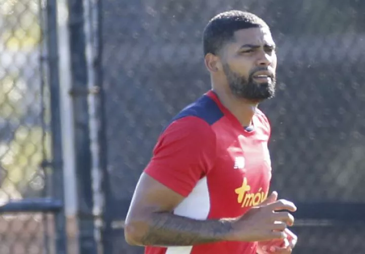 El mundislista Gabriel Gómez anotó para Bucaramanga. /Foto Anayansi Gamez