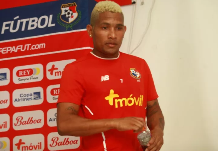 Ronaldo Dinolis, delantero convocado para jugar con la Roja. Anayansi Gamez