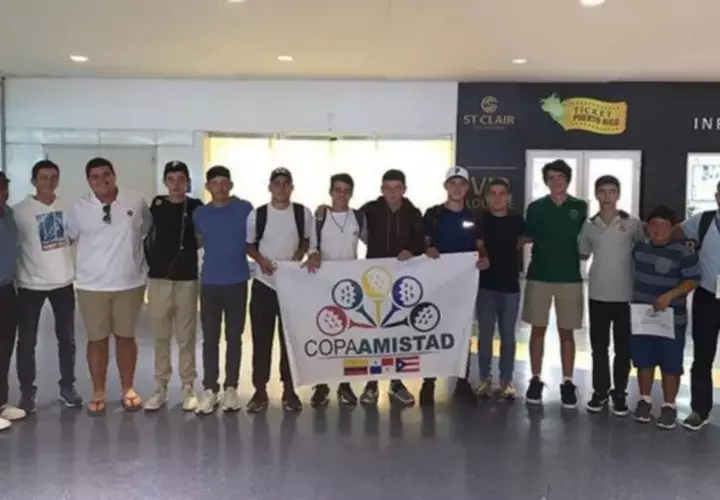 El equipo panameño a su llegada a Puerto Rico.