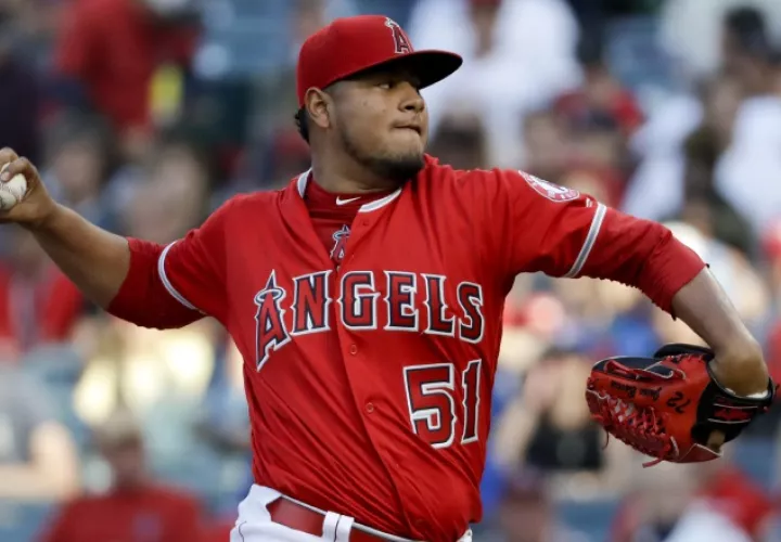 Jaime Barría realizó 26 aperturas la temporada pasada con los Angelinos de Los Ángeles. AP