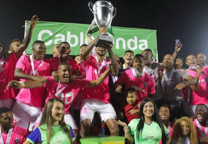 Leones de América se coronó en el pasado Apertura 2018. @ascensolpf 