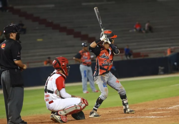 Adrián Montero conectó 44 imparables en 2017, 45 en 2018 y remató su marca con 60 en esta temporada. Anayansi Gamez