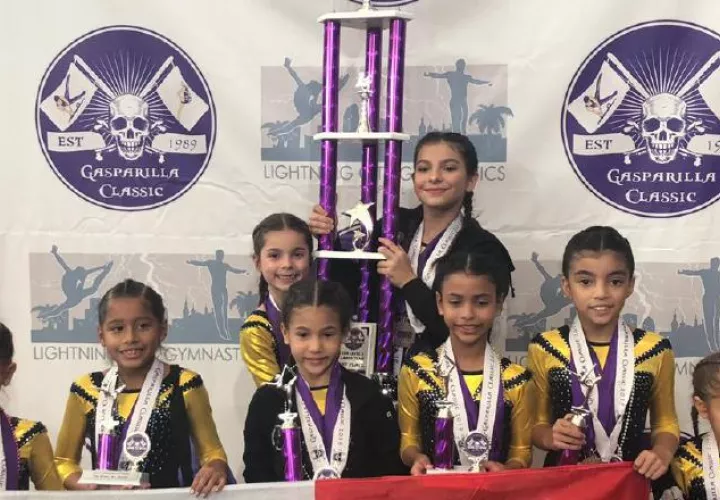 Las gimnastas del Nivel 1 (5-7 años) obtuvieron el primer lugar por equipos. Cortesía