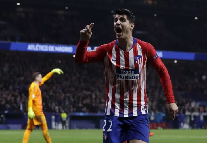 Álvaro Morata anotó dos goles para el Atlético Madrid. AP 