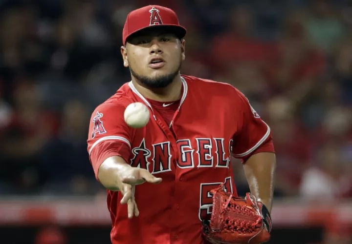 Jaime Barría debutó el año pasado en la MLB.