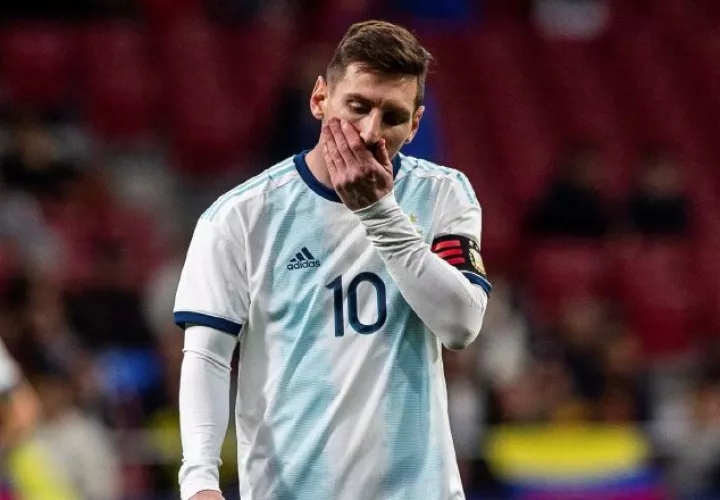 Lionel Messi, con una reagudización de dolor pubiano bilateral, no jugará ante Marruecos el martes. EFE