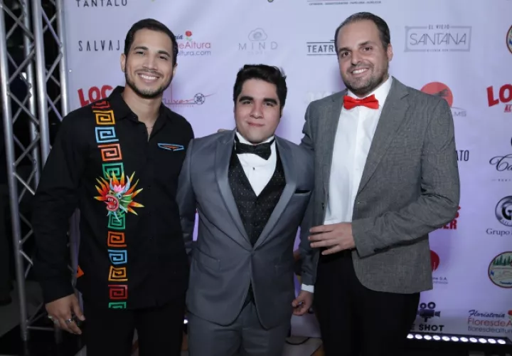 1.  Elmis Castillo, Juan Zelaya y Jacobo Silvera.