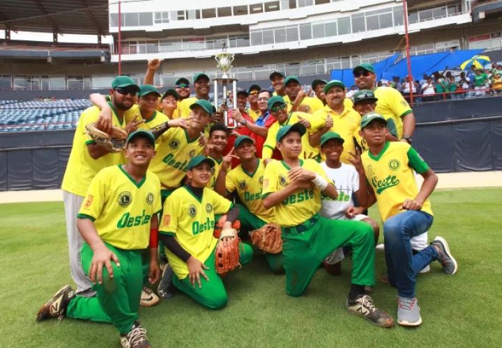 Panamá Oeste obtuvo ayer su segundo título en un campeonato de Pequeñas Ligas. Anayansi Gamez