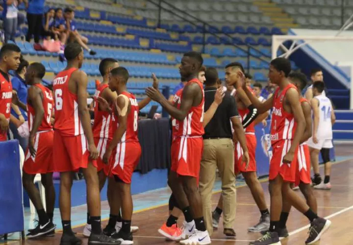 Panamá sigue con paso firme.