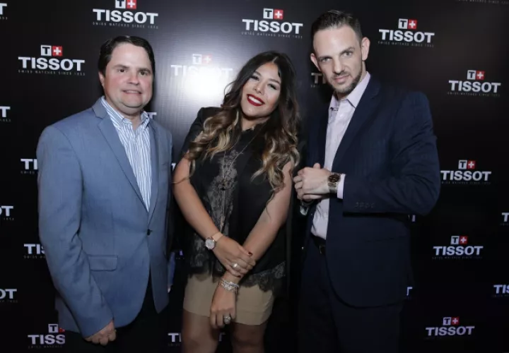 1.  Emmanuel Arias, Liliana Zamudio y Francisco Suarez.