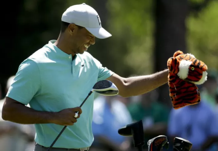 Tiger Woods ha dedicado  mucho tiempo a la práctica esta semana con el objetivo de buscar su quinta chaqueta verde. AP