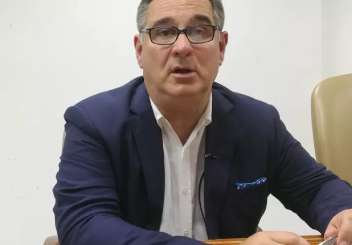 El candidato presidencial Marco Ameglio cree en que una unión de independientes sería peligrosa.  Miriam Lasso