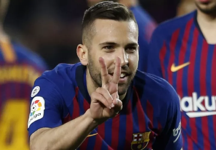 Jordi Alba celebra su gol ante Real Sociedad. AP