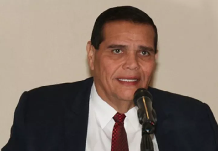 Sergio Gálvez preside la Comisión de Credenciales.