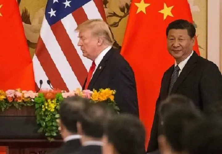 Trump y Xi Jinping acordarán una tregua para tratar de solucionar la guerra arancelaria que comenzó hace ya más de un año.  Foto: EFE