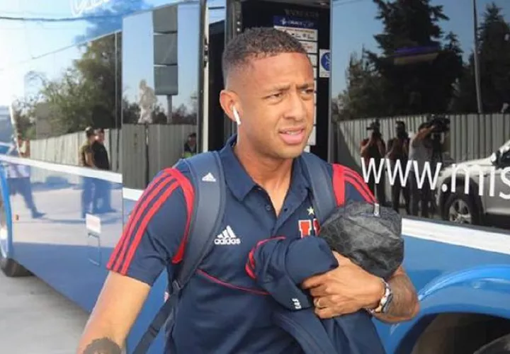 Gabriel Torres vive momentos difíciles en Chile, en donde es cuestionado por los seguidores de la U. Universidad de Chile