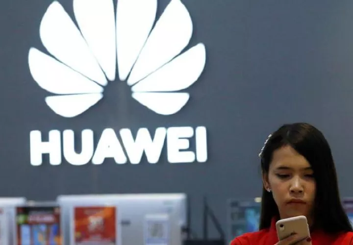 Medios indican que  la restricción "podría destruir" el mercado externo de Huawei. EFE