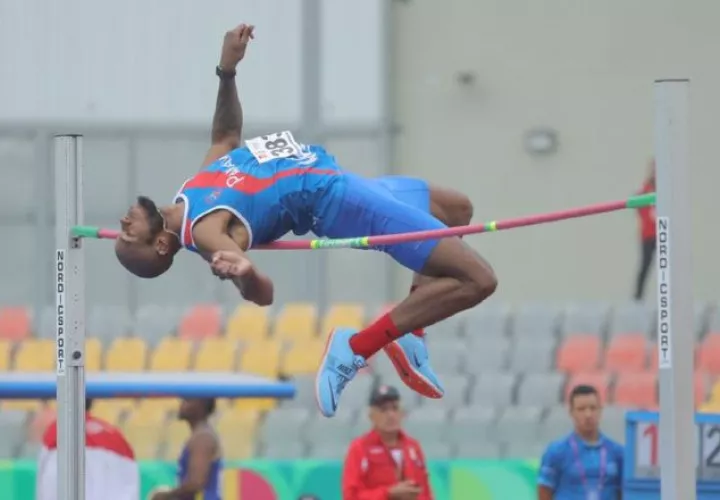 Alexander Bowen durante su actuación en el sudamericano de atletismo en Lima. Cortesía