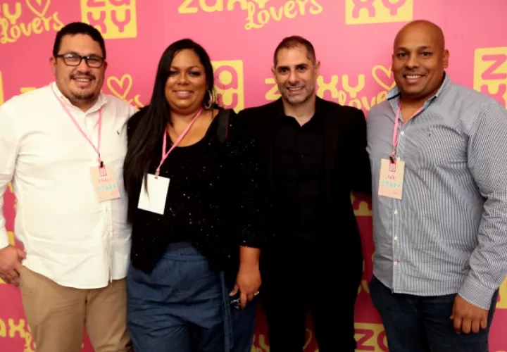1.  Abdiel Katherine Crespo, Katherine Crespo, Sebastián Ini y Julio Urriola.