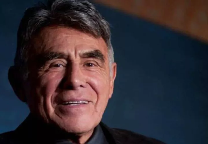 Héctor Suárez.