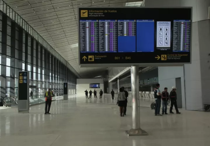 Durante la JMJ se dio la apertura a las primeras cinco puertas de la terminal 2. Víctor Arosemena
