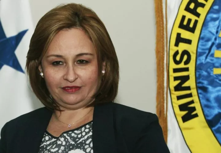 Kenia Isolda Porcell, procuradora general de la nación, inició procesos fuera del término de ley.
