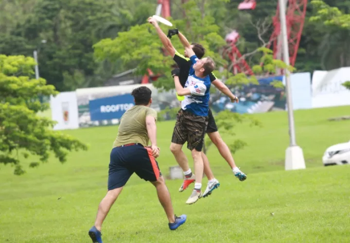 Frisbee crece en Panamá. Foto: Anayansi Gamez