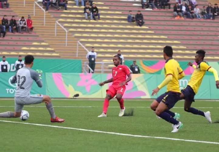 Luis Zúñiga (7) anotó el gol de Panamá. Foto @colimpicopanama