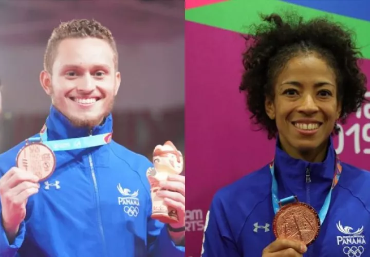 Héctor Cención y Miryam Roper muestran las medallas de bronce que ganaron en Lima. Foto @COlimpicoPanama