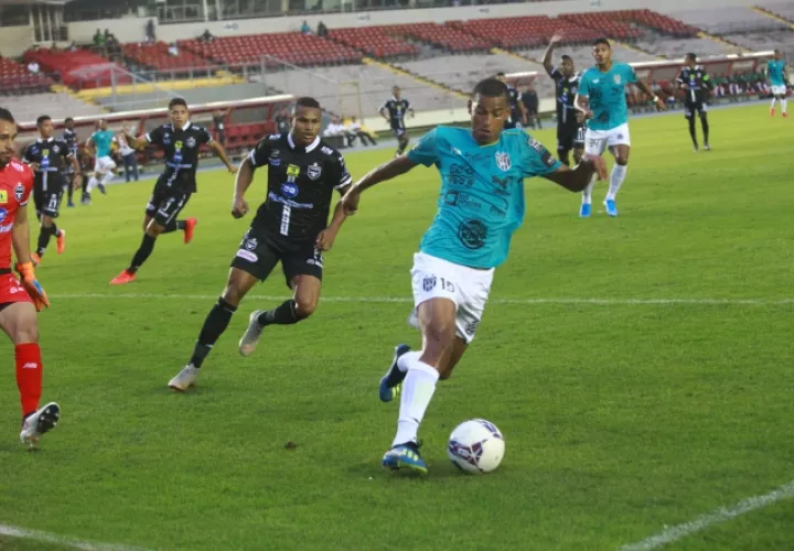El Club Atlético Independiente recupera terreno en el Torneo Apertura de la LPF. Anayansi Gamez