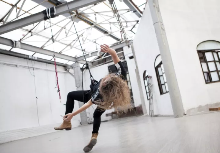 En esta edición hemos trabajado con arneses y la danza vertical.  Cortesía