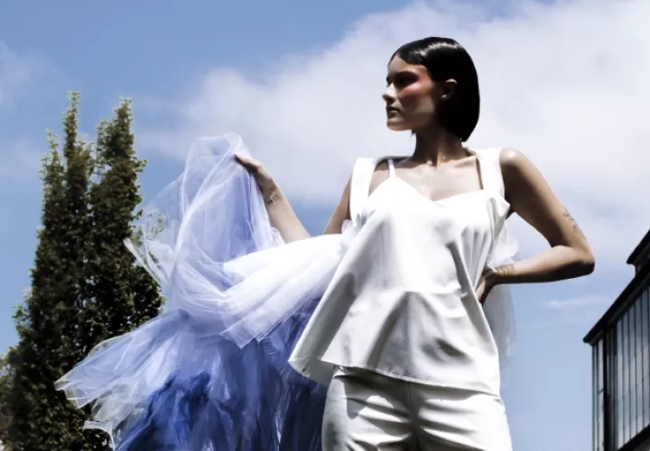 A la panameña Jessica Cruz, quien estudió en Estados Unidos,  su creatividad en el ámbito de la moda le ha valido galardones como Cover Award 2019 y Lectra Corporation Fashion Design Award 2018. Foto: Cortesía.