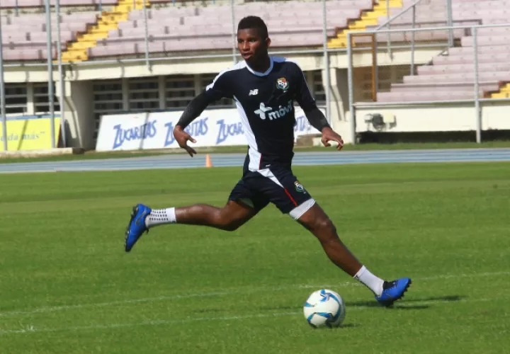 Fidel Escobar, jugador del seleccionado panameño, convocado para enfrentar a México.