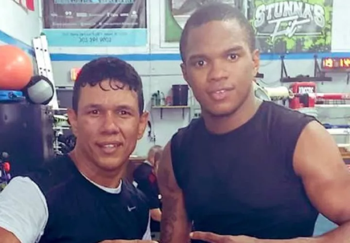 Jaime Arboleda junto al excampeón Juan Payano, en su concentración en Estados Unidos. Foto: @LittleJames507