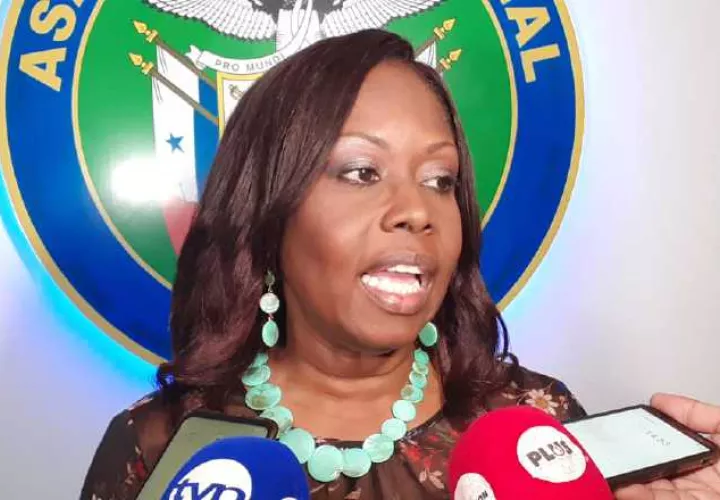 Kayra Harding, diputada del PRD.