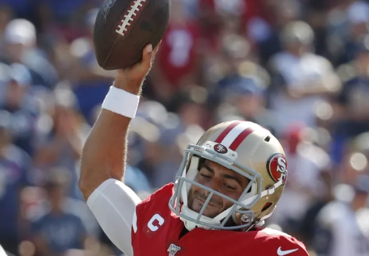Jimmy Garoppolo de los 49ers de San Francisco. AP