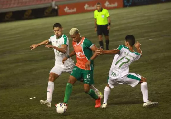 Costa del Este se impuso a Alianza. Anayansi Gamez