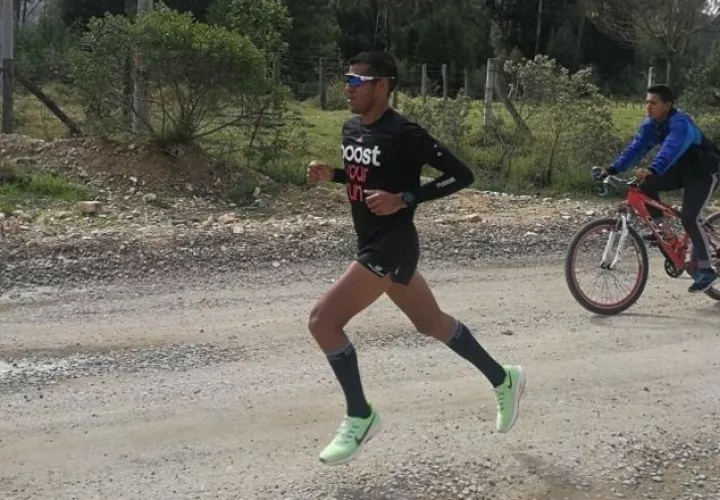 Jorge Castelblanco, entrena en la altura en Paipa, Colombia desde hace un mes. Cortesía