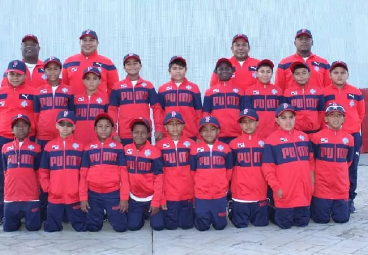 El equipo panameño viajó ayer hacia Costa Rica. Foto Fedebeis