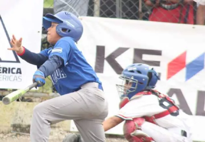 Panamá se impusó a Nicaragua en ajustado partido. Foto:Fedebeis