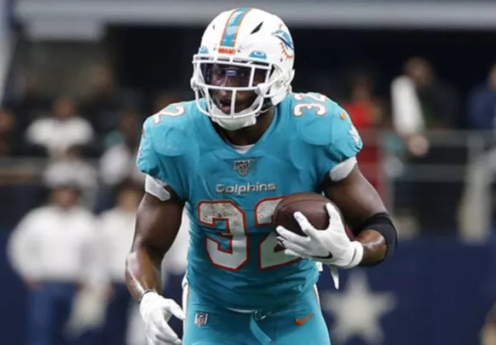 Kenyan Drake llega proveniente de los Dolphins de Miami. Foto AP