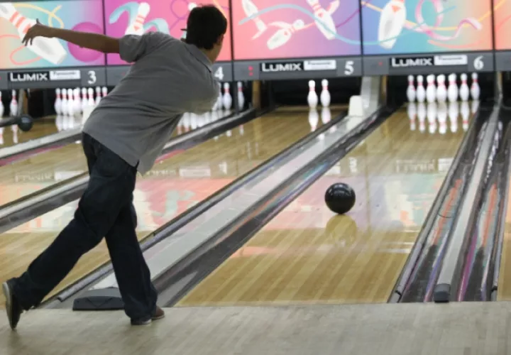 Se espera que el torneo internacional pueda reunir a unos 320 jugadores de los bolos.  Archivo