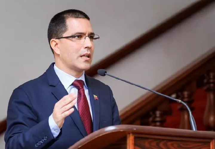 El canciller venezolano Jorge Arreaza dijo que se aplicó la reciprocidad ante la medida de El Salvador. FOTO/EFE