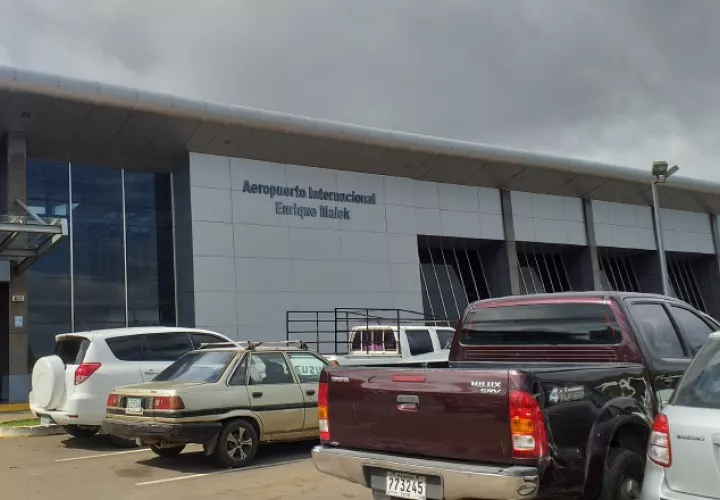 Instalaciones del aeropuerto. Foto/José Vásquez