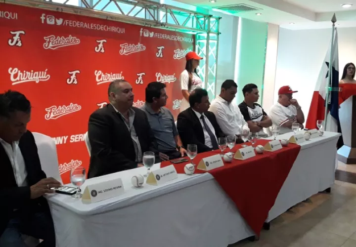 Los Federales de Chiriquí presentaron ayer al equipo. Mayra Madrid