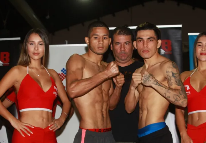 William Vargas (izq.) y el colombiano Leonardo Carrillo. Anayansi Gamez